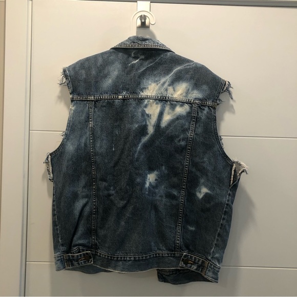 Acid wash distressed denim vest - Picture 2 of 11